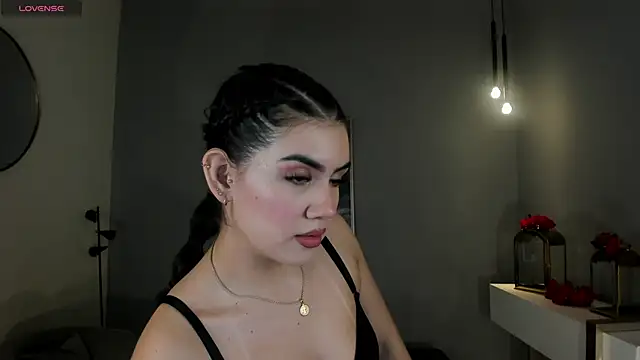 Snapshot of AngelicaVega chatting on 02/17/25, 06:37 AngelicaVega online show from 02/17/25, 06:37