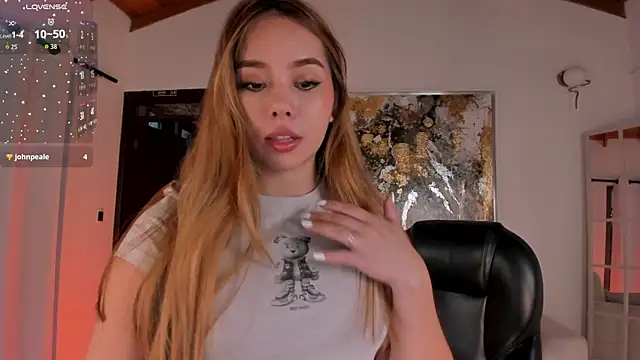 CarolineGraceX online show from 11/14/25, 11:09