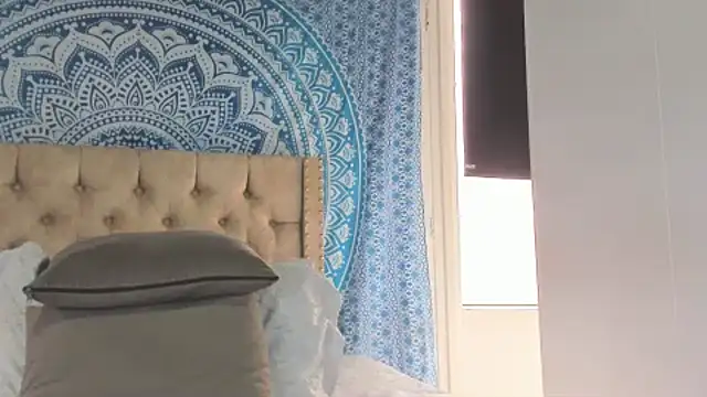 Anya Texas online show from 12/29/24, 07:22