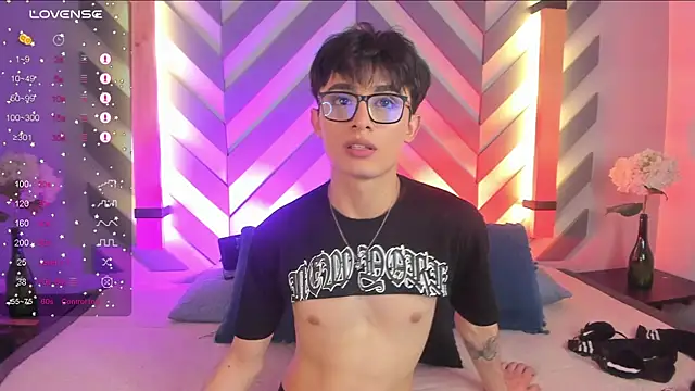 cherryy boy online show from 02/18/25, 07:09