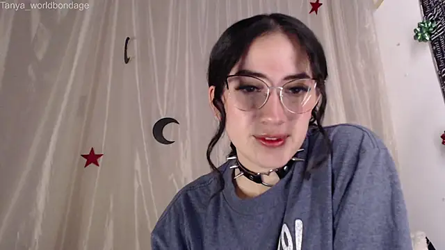 Snapshot of Tanya_WorldBondage chatting on 02/05/26, 11:42 Tanya WorldBondage online show from 02/05/26, 11:42