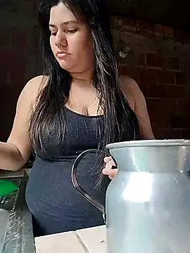 Snapshot of ariana_d20 chatting on 09/14/25, 02:49 ariana d20 online show from 09/14/25, 02:49