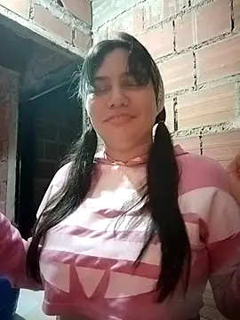 Snapshot of ariana_d20 chatting on 09/16/25, 12:22 ariana d20 online show from 09/16/25, 12:22