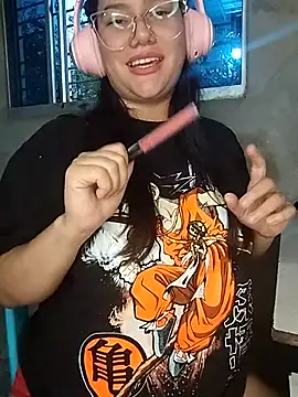 Snapshot of ariana_d20 chatting on 10/19/25, 10:38 ariana d20 online show from 10/19/25, 10:38