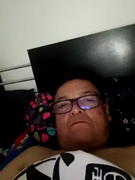 Snapshot of Anuviss_lxx chatting on 10/26/25, 04:29 Anuviss lxx online show from 10/26/25, 04:29