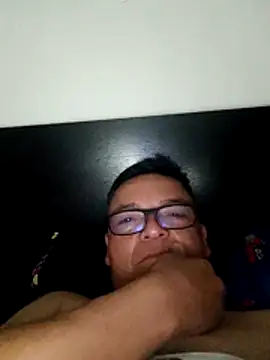 Snapshot of Anuviss_lxx chatting on 10/28/25, 04:38 Anuviss lxx online show from 10/28/25, 04:38