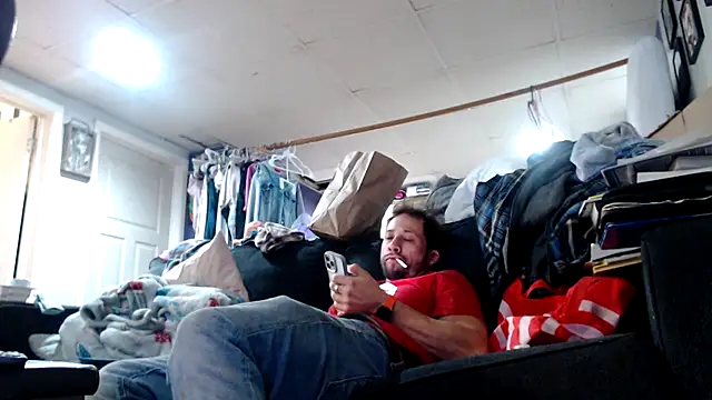 tongueispowerr6d9 online show from 12/05/25, 07:10