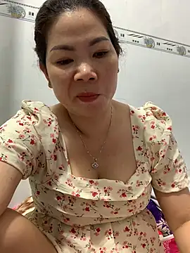 Baby-bigtits online show from 02/09/25, 10:42