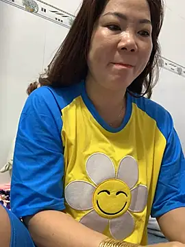 Baby-bigtits online show from 02/12/25, 12:05