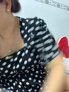 Baby-bigtits online show from 03/04/25, 09:40