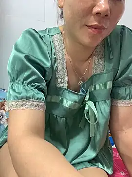 Baby-bigtits online show from 10/02/25, 11:39