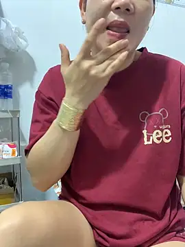 Baby-bigtits online show from 10/13/25, 11:49