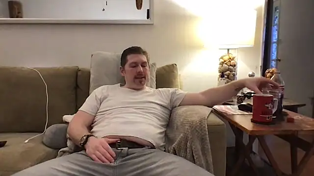 Snapshot of Rock_Pierce chatting on 10/01/25, 02:12 Rock Pierce online show from 10/01/25, 02:12