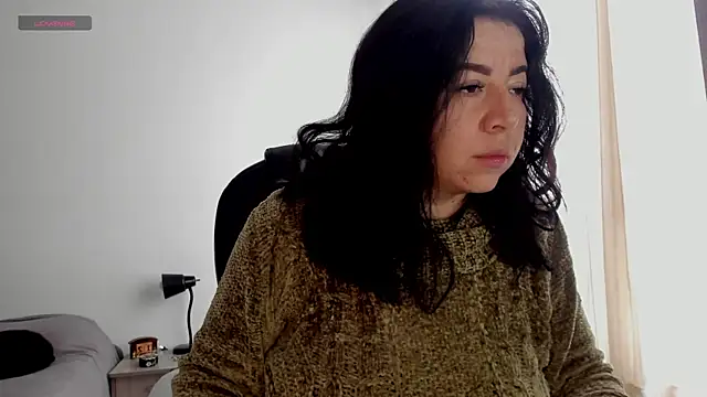 Snapshot of Im_coco chatting on 11/16/25, 01:49 Im coco online show from 11/16/25, 01:49