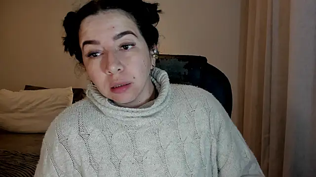 Snapshot of Im_coco chatting on 11/17/25, 03:23 Im coco online show from 11/17/25, 03:23