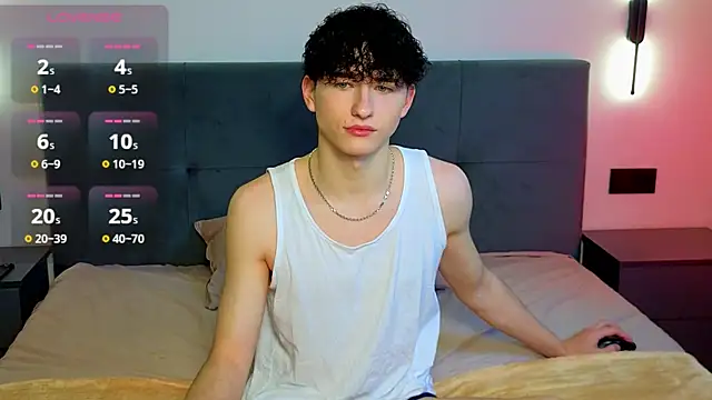 Snapshot of AmondCor chatting on 10/05/25, 09:45 AmondCor online show from 10/05/25, 09:45