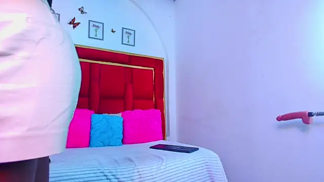 CoralHarrinson online show from 09/16/25, 08:10