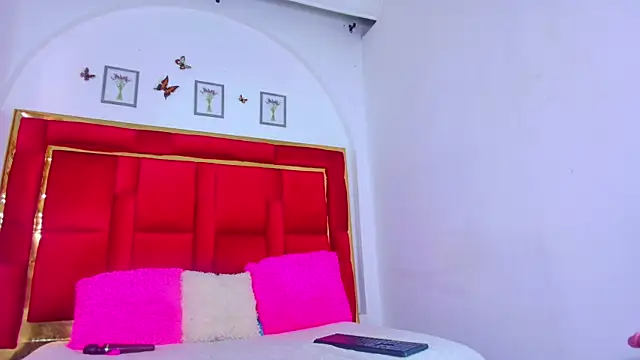 CoralHarrinson online show from 10/03/25, 08:28