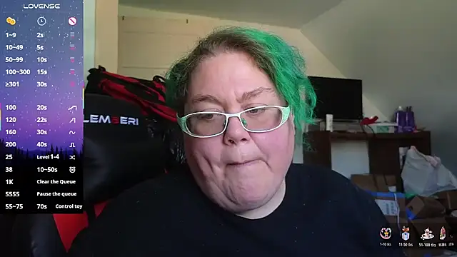 Snapshot of EmberCum chatting on 10/20/25, 05:13 EmberCum online show from 10/20/25, 05:13