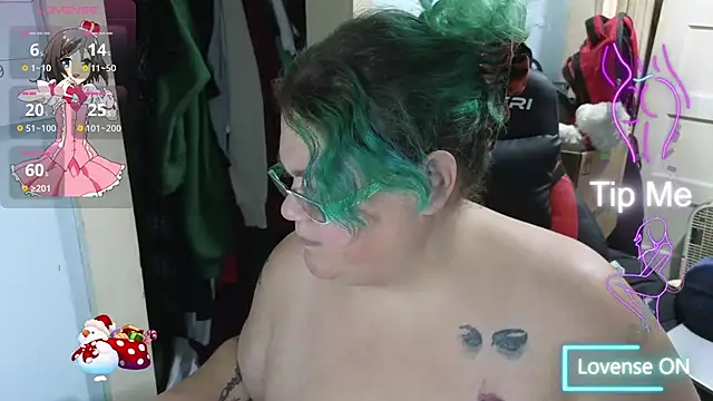 Snapshot of EmberCum chatting on 11/18/25, 08:19 EmberCum online show from 11/18/25, 08:19