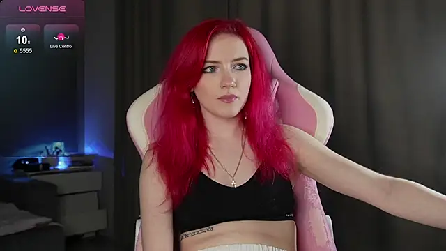 Snapshot of joyhannahh chatting on 10/29/25, 03:36 joyhannahh online show from 10/29/25, 03:36