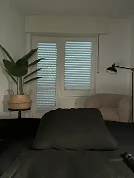 Lena Blom online show from 06/05/26, 06:35