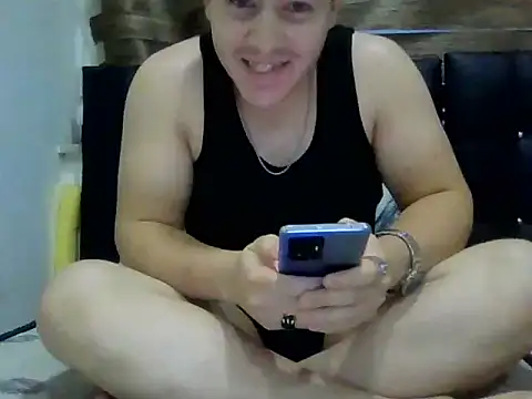 Snapshot of Seksihacker chatting on 12/25/24, 02:34 Seksihacker online show from 12/25/24, 02:34