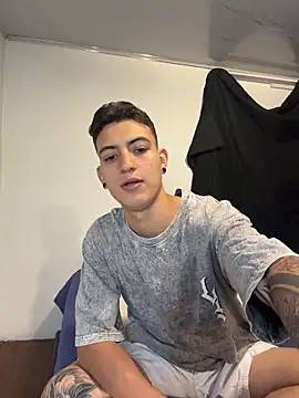 aliensexy online show from 05/19/26, 04:30