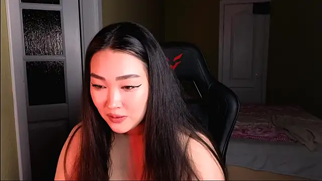 Snapshot of Erica_Wayne chatting on 01/26/25, 05:23 Erica Wayne online show from 01/26/25, 05:23