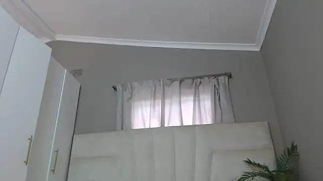 Snapshot of naughtyblackdolie chatting on 02/11/25, 06:40 naughtyblackdolie online show from 02/11/25, 06:40