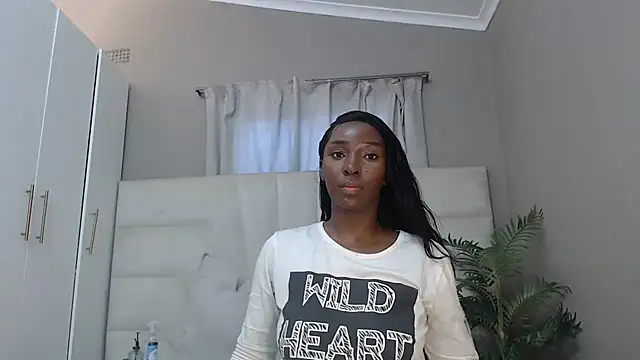 Snapshot of naughtyblackdolie chatting on 03/08/25, 07:16 naughtyblackdolie online show from 03/08/25, 07:16