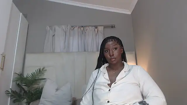 naughtyblackdolie online show from 06/25/26, 02:54