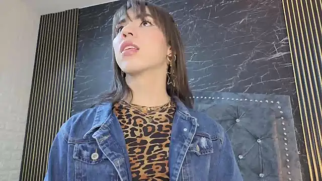 Snapshot of diosagolden chatting on 12/03/25, 08:40 diosagolden online show from 12/03/25, 08:40