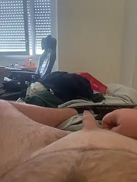 Snapshot of aquarium2345 chatting on 09/28/25, 11:59 aquarium2345 online show from 09/28/25, 11:59