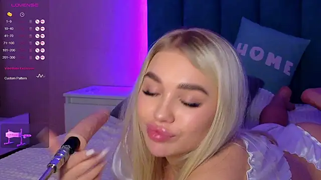 DreamPussyy online show from 12/14/24, 09:51