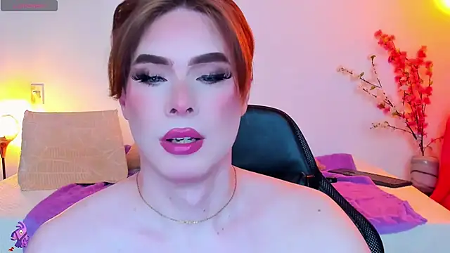 Snapshot of mike_blossom chatting on 10/07/25, 02:14 mike blossom online show from 10/07/25, 02:14