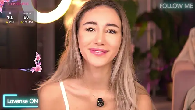 EmilyRaymont online show from 10/08/25, 04:21