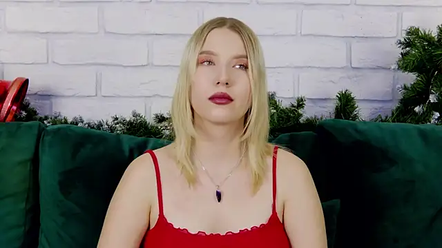 LiliLinn online show from 01/13/25, 07:21