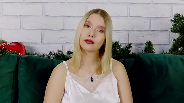 LiliLinn online show from 01/15/25, 10:27