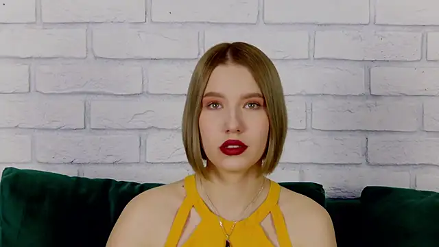 LiliLinn online show from 01/25/25, 05:07