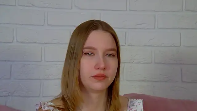 LiliLinn online show from 07/03/26, 04:30