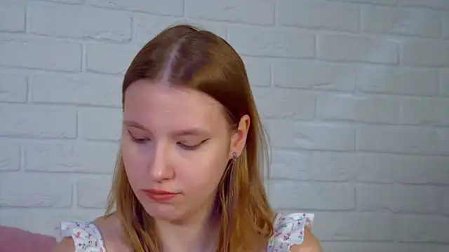 LiliLinn online show from 07/11/26, 04:26