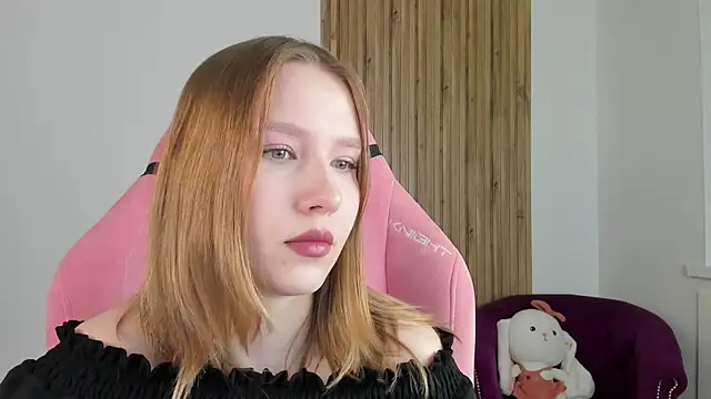 LiliLinn online show from 08/03/26, 04:22