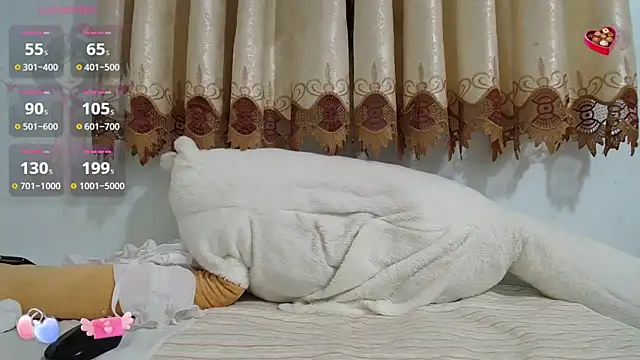 Snapshot of Mia-Tsuki- chatting on 02/07/25, 01:47 Mia-Tsuki- online show from 02/07/25, 01:47