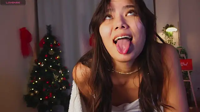 EmmaFisherf online show from 12/28/24, 10:23