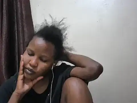 Snapshot of afrikaqueen chatting on 01/25/25, 07:49 afrikaqueen online show from 01/25/25, 07:49