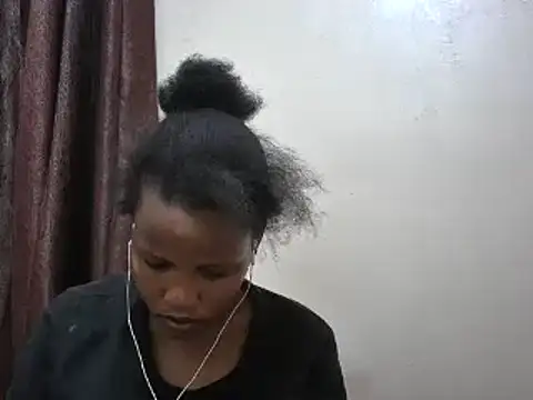 Snapshot of afrikaqueen chatting on 01/25/25, 10:51 afrikaqueen online show from 01/25/25, 10:51