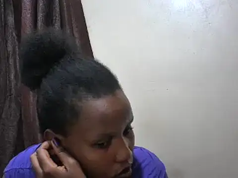 Snapshot of afrikaqueen chatting on 01/27/25, 05:48 afrikaqueen online show from 01/27/25, 05:48