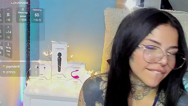 NinaInk online show from 02/06/25, 02:48