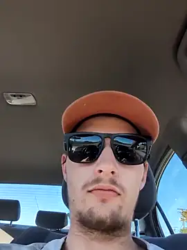 Snapshot of bigmerc chatting on 09/21/25, 07:04 bigmerc online show from 09/21/25, 07:04